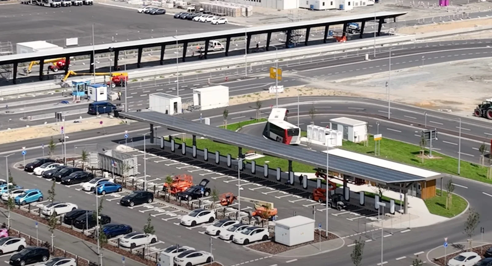 Tesla suma USD 250M en Giga Berlin: dobla celdas a 18 GWh
