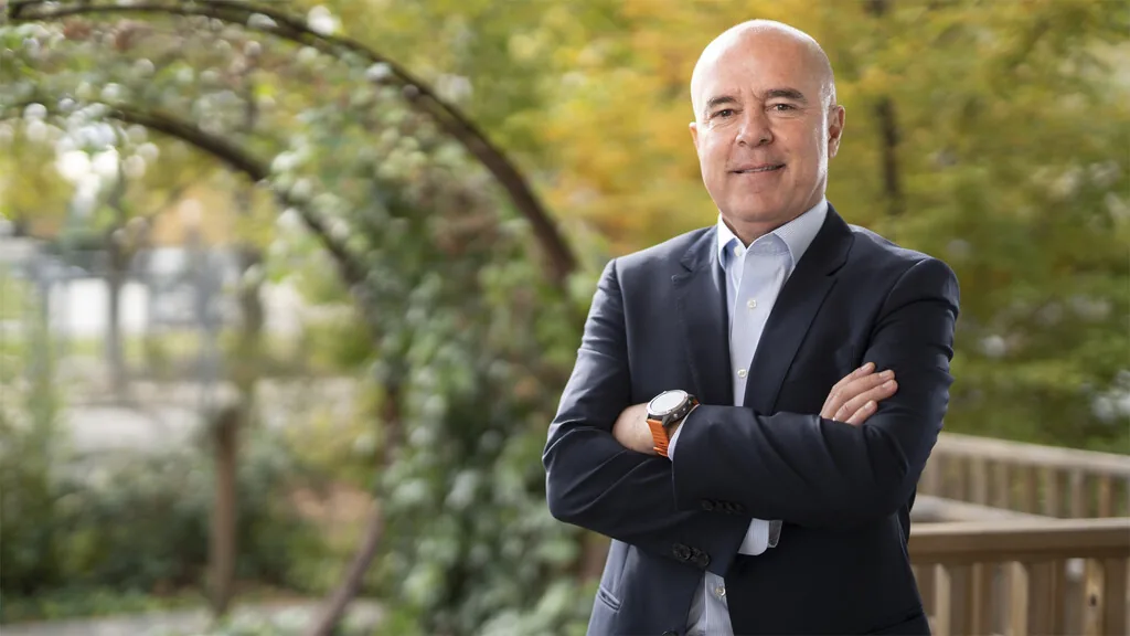 LG defiende el OLED y advierte: todo LED contamina luz