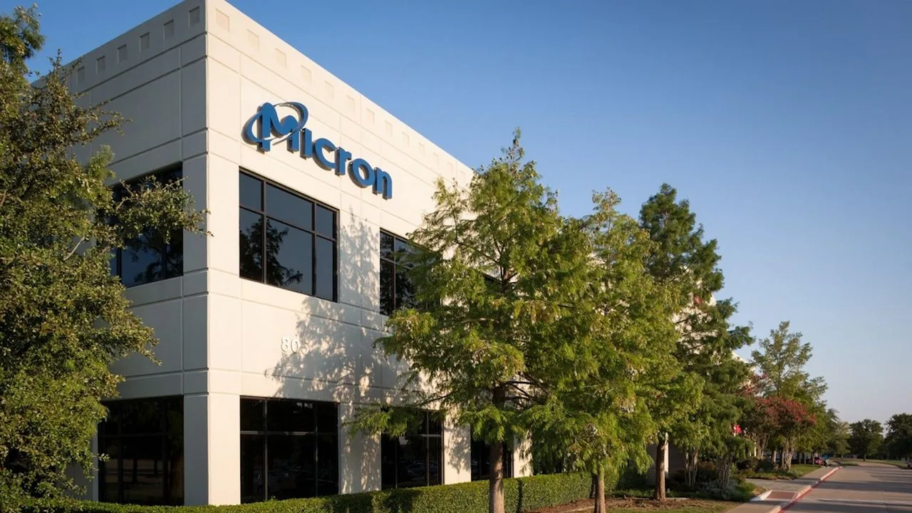 Micron arranca DRAM 1α en Virginia para amortiguar el shortage de DDR4