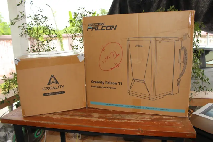 Paquete de la grabadora láser Creality Falcon T1