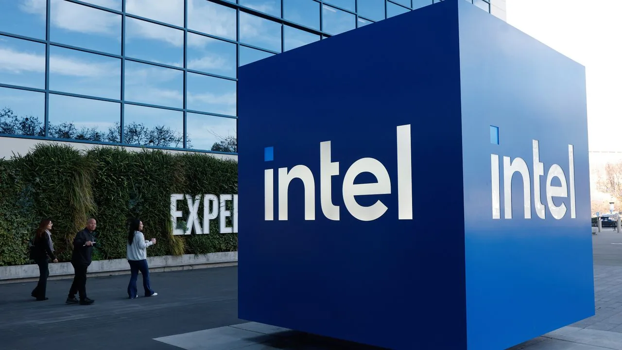 Intel esquiva la crisis de HBM con LPDDR5X en Crescent Island