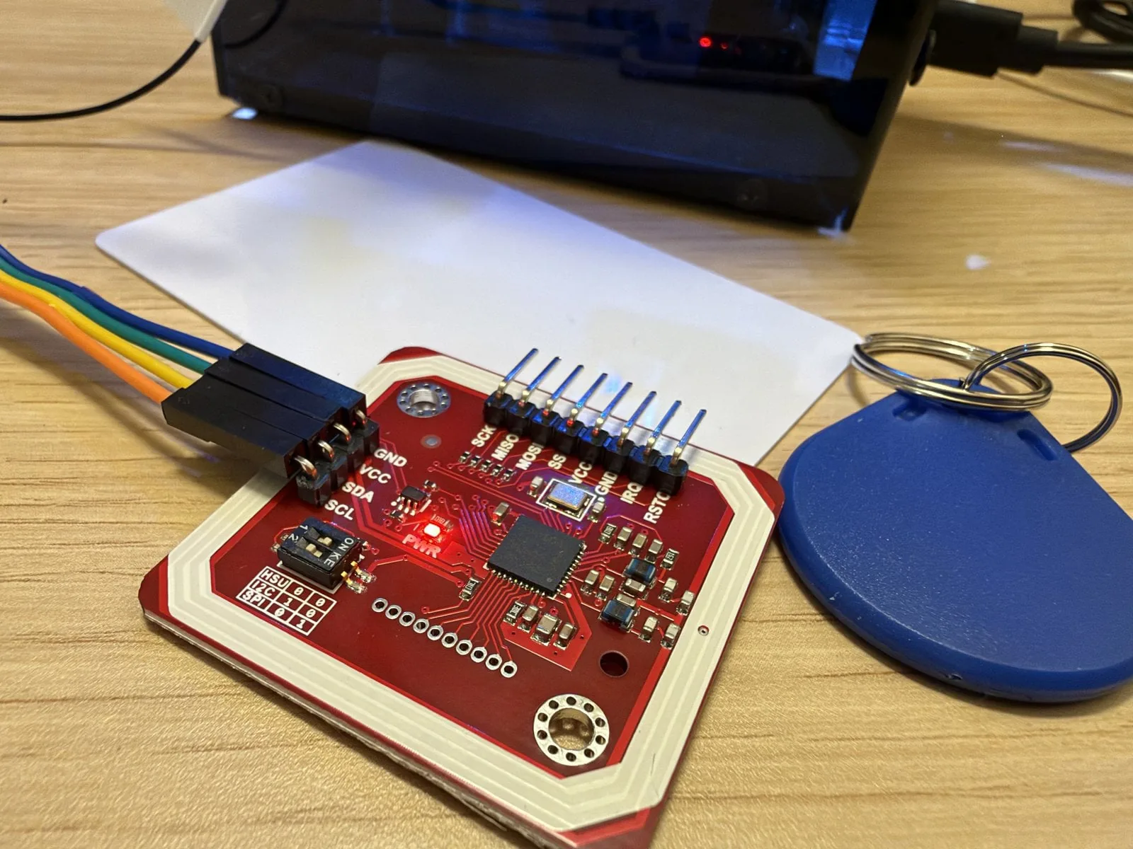 Lector NFC PN532 en Raspberry Pi 5: lee, escribe y copia tarjetas