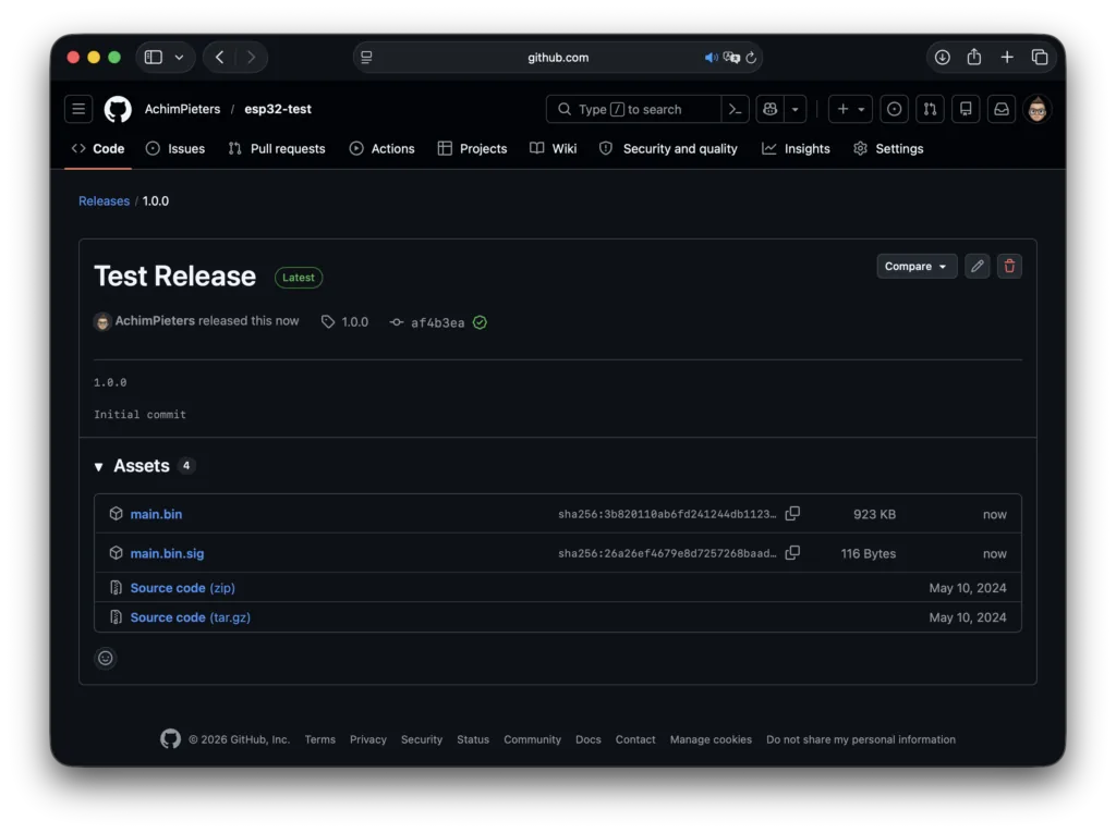Release de GitHub con los archivos main.bin y main.bin.sig adjuntos