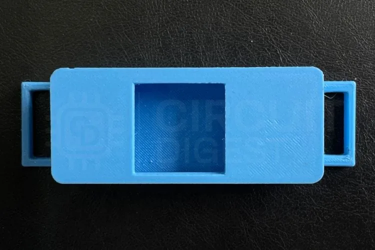Carcasa impresa en 3D ya ensamblada para el collar rastreador