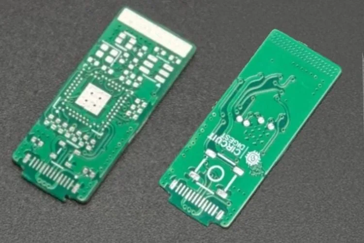 PCB de la llave FIDO2 recién fabricadas, sin componentes