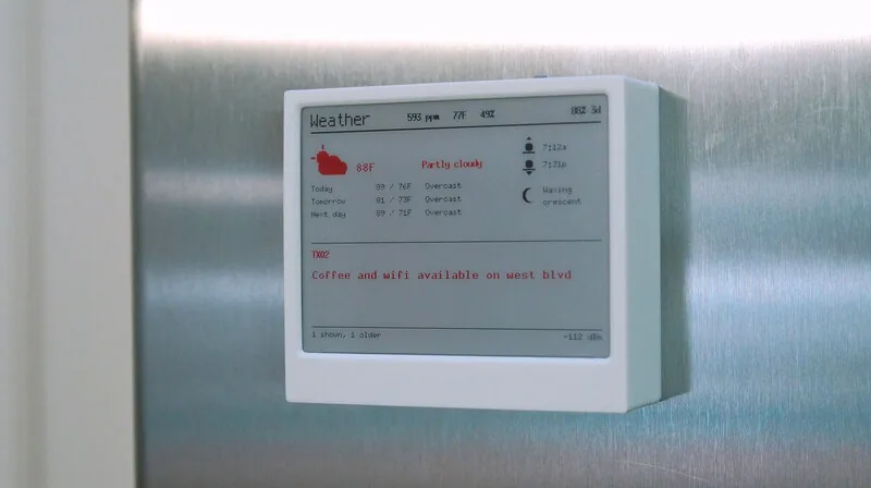 Tablero de mensajes sin internet: LoRa Meshtastic y e-ink con ESP32-S3