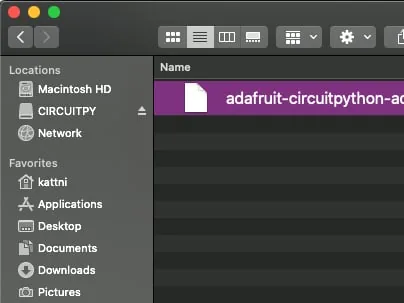 Unidad CIRCUITPY que aparece después de instalar CircuitPython