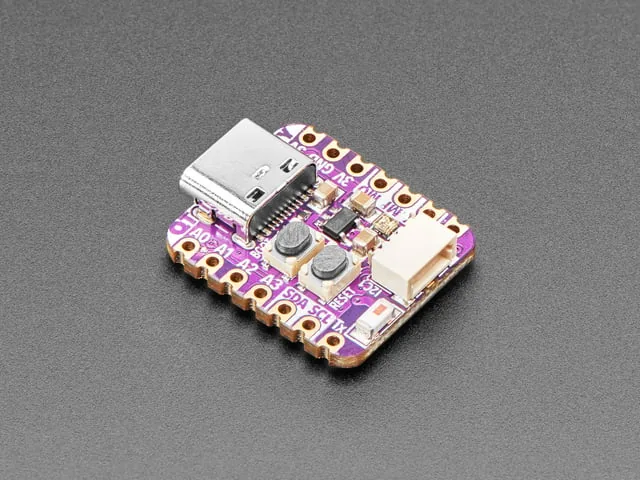 Placa QT Py ESP32-S3, el microcontrolador que usa el proyecto original