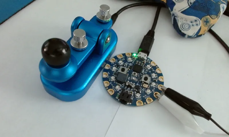 Paddle Morse por USB con CircuitPython: transforma tu Circuit Playground en un micrófono digital