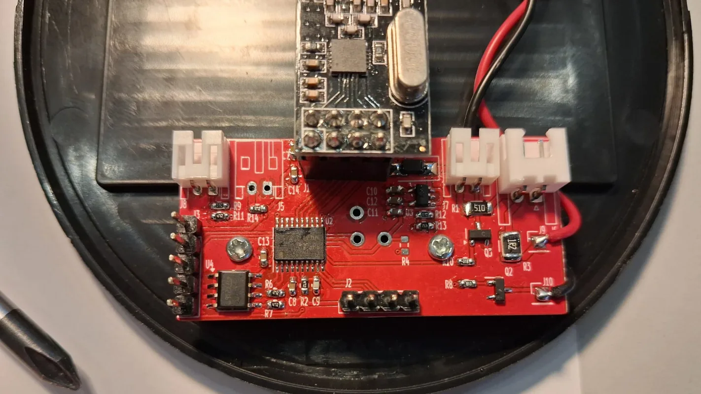 Convierten luz solar barata en nodo IoT con STM32 y NRF24
