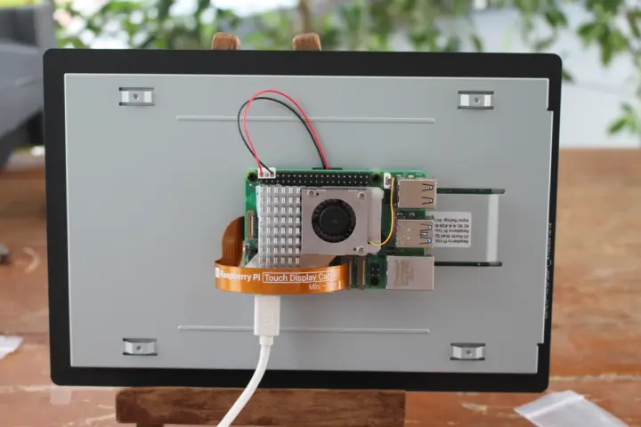 Cableado de la Raspberry Pi 5 al Touch Display 2
